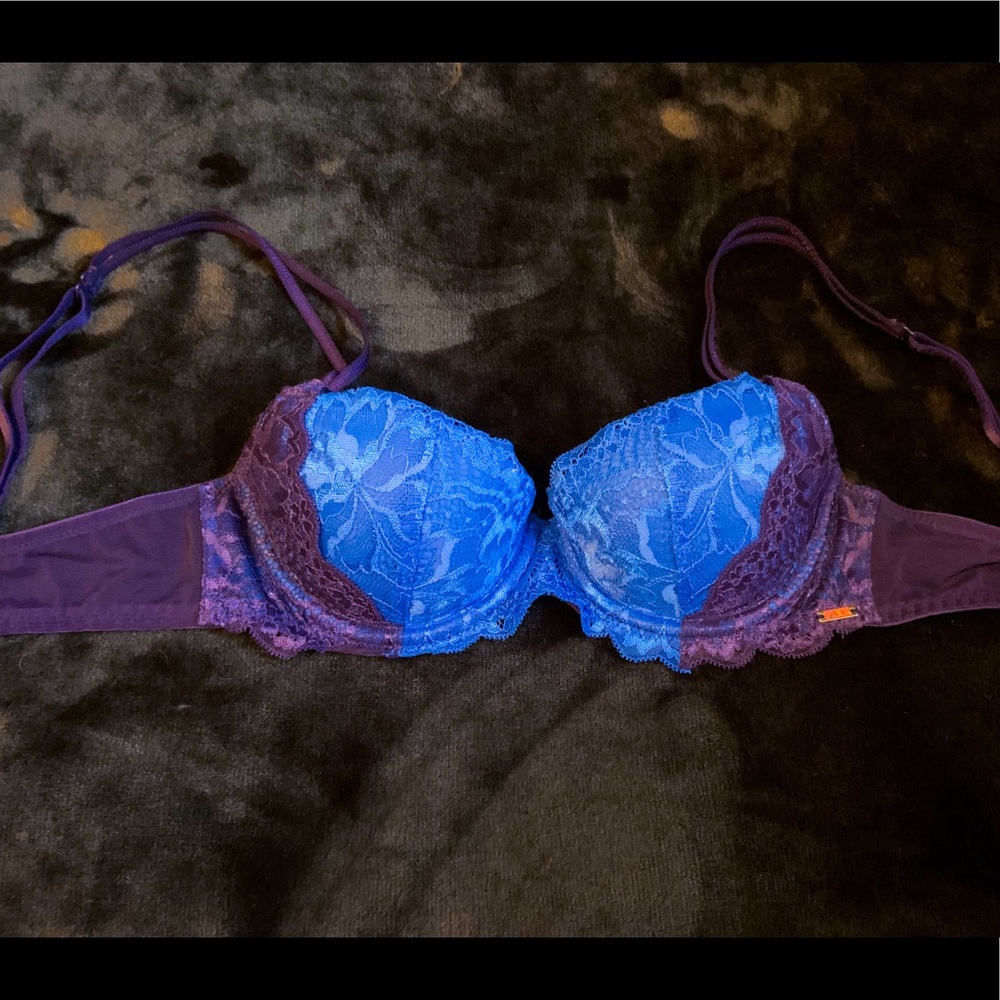 Victoria’s Secret PINK blue lace date push-up bra